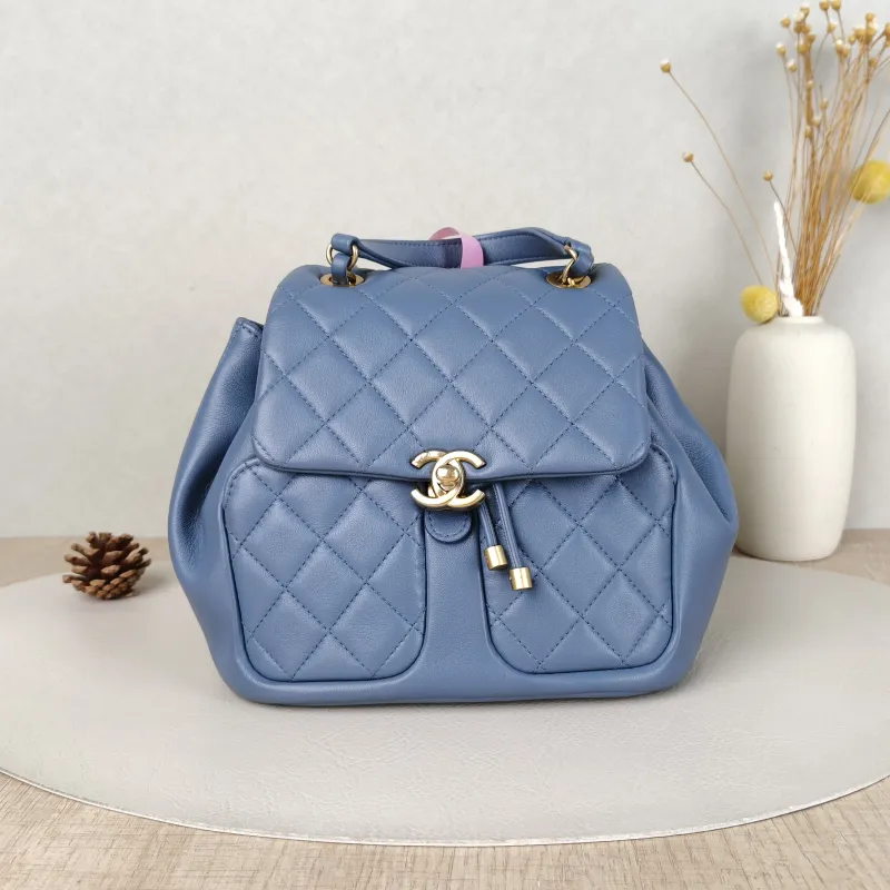 Chanel Backpack Backpack Blue Lambskin One Size20 × 13 × 17 cm