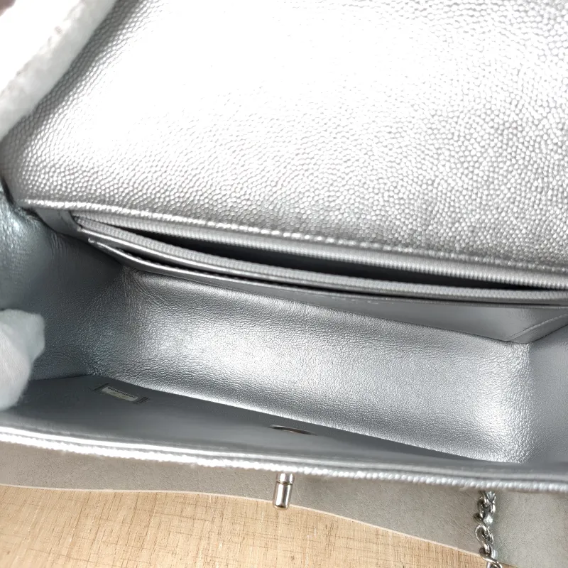 Chanel Crossbody Bag mini Silver Grained Calfskin mini 20 × 6 × 12 cm 30 — detail view 8 of 14