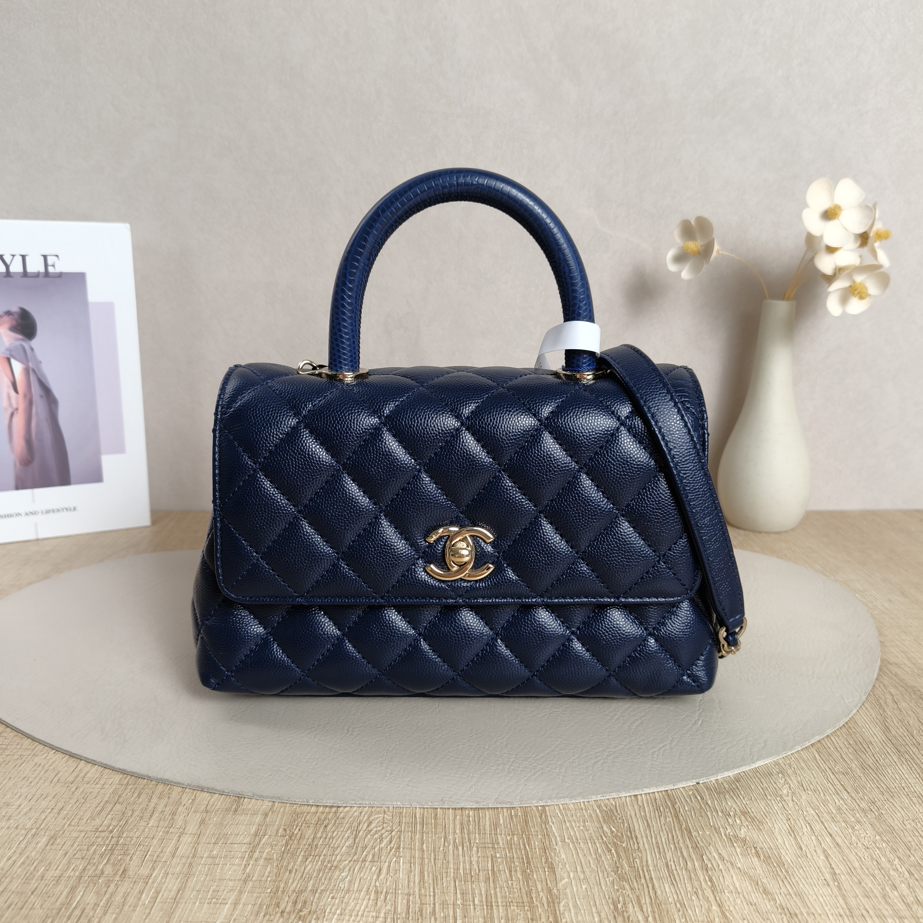 Chanel Top Handle Bag Coco Handle​ Grained Calfskin Small24 × 10 × 14 cm