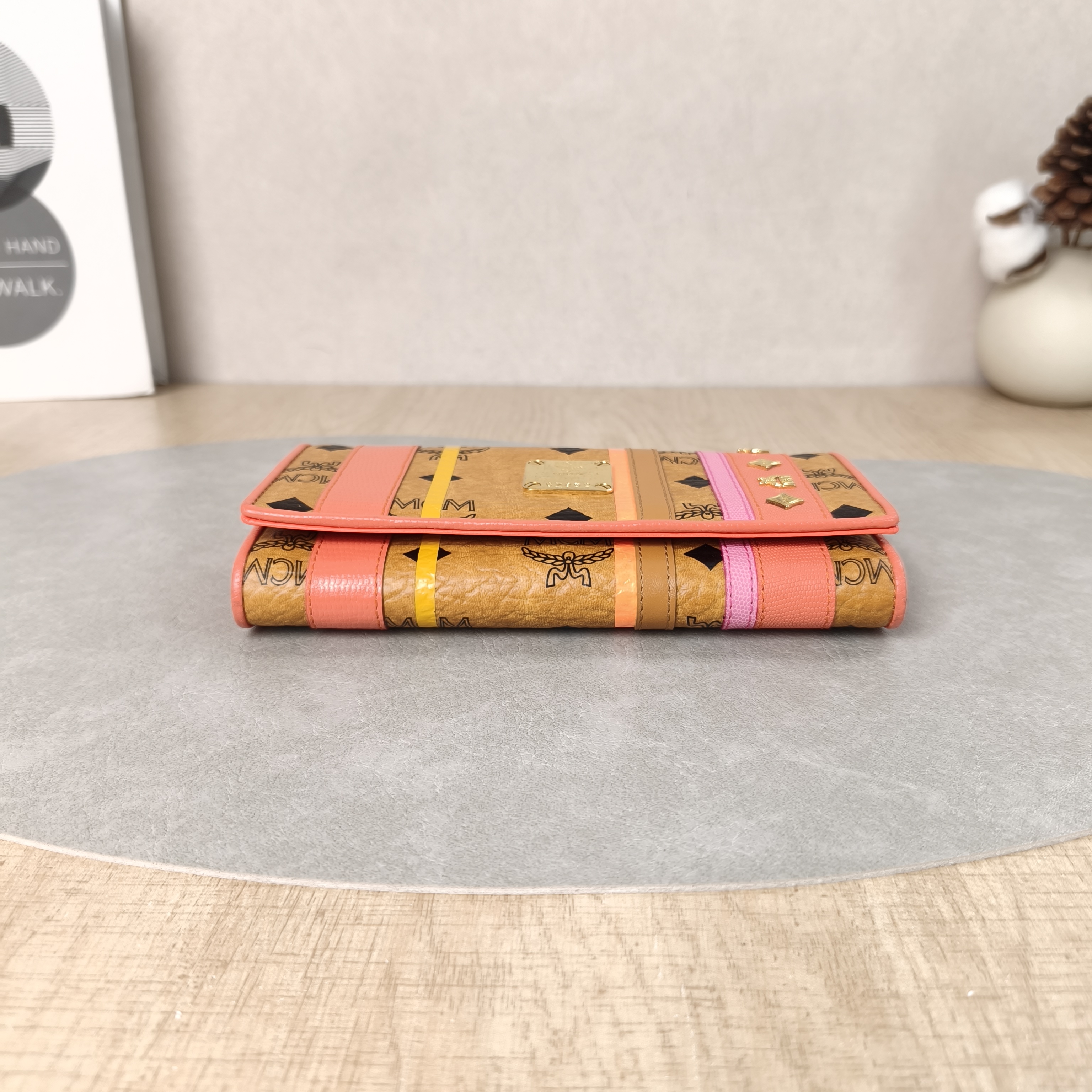 MCM Wallet Wallet PVC One Size17.5 × 3 × 9.5 cm — cover view 2 of 5