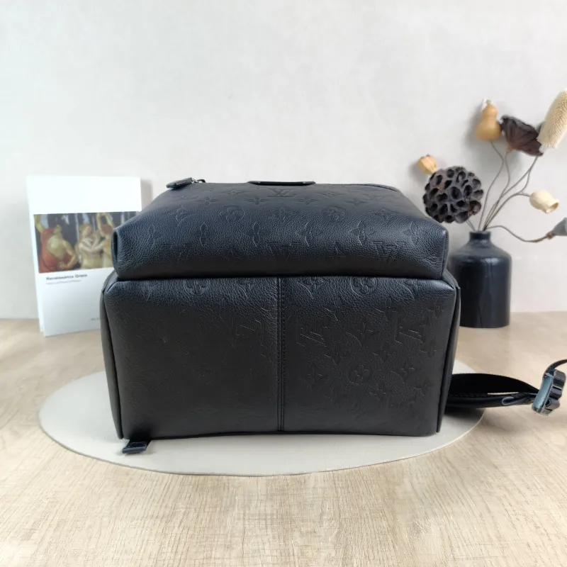Louis Vuitton Backpack Discovery Backpack Black Calfskin Small 29 × 20 × 38 cm — cover view 4 of 5