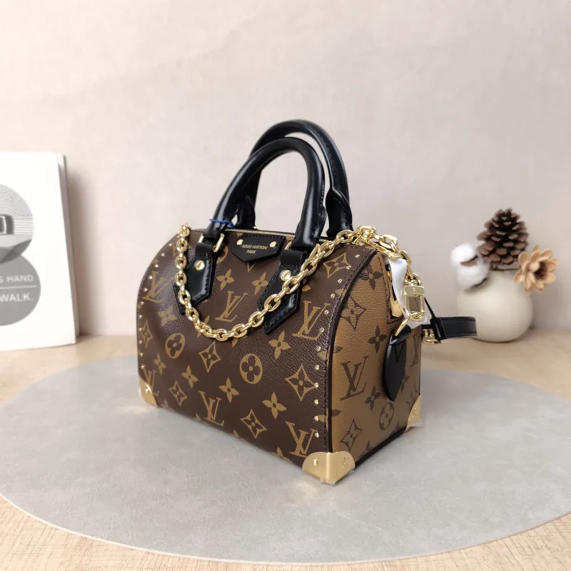 Louis Vuitton Crossbody Bag Speedy Trunk 20Monogram PVC Small20.5 × 11 × 13.5 cm — cover view 3 of 6