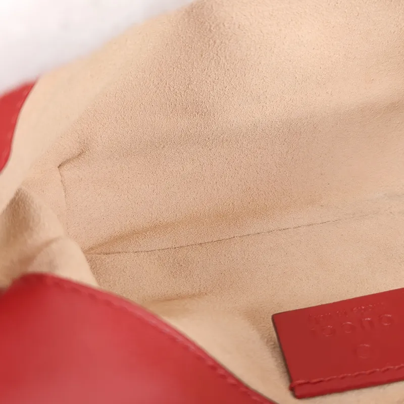 GUCCI Crossbody Bag GG Marmont Mini Marmont Mini Red Calfskin Mini 16.5 × 4.5 × 9.5 cm — detail view 4 of 13
