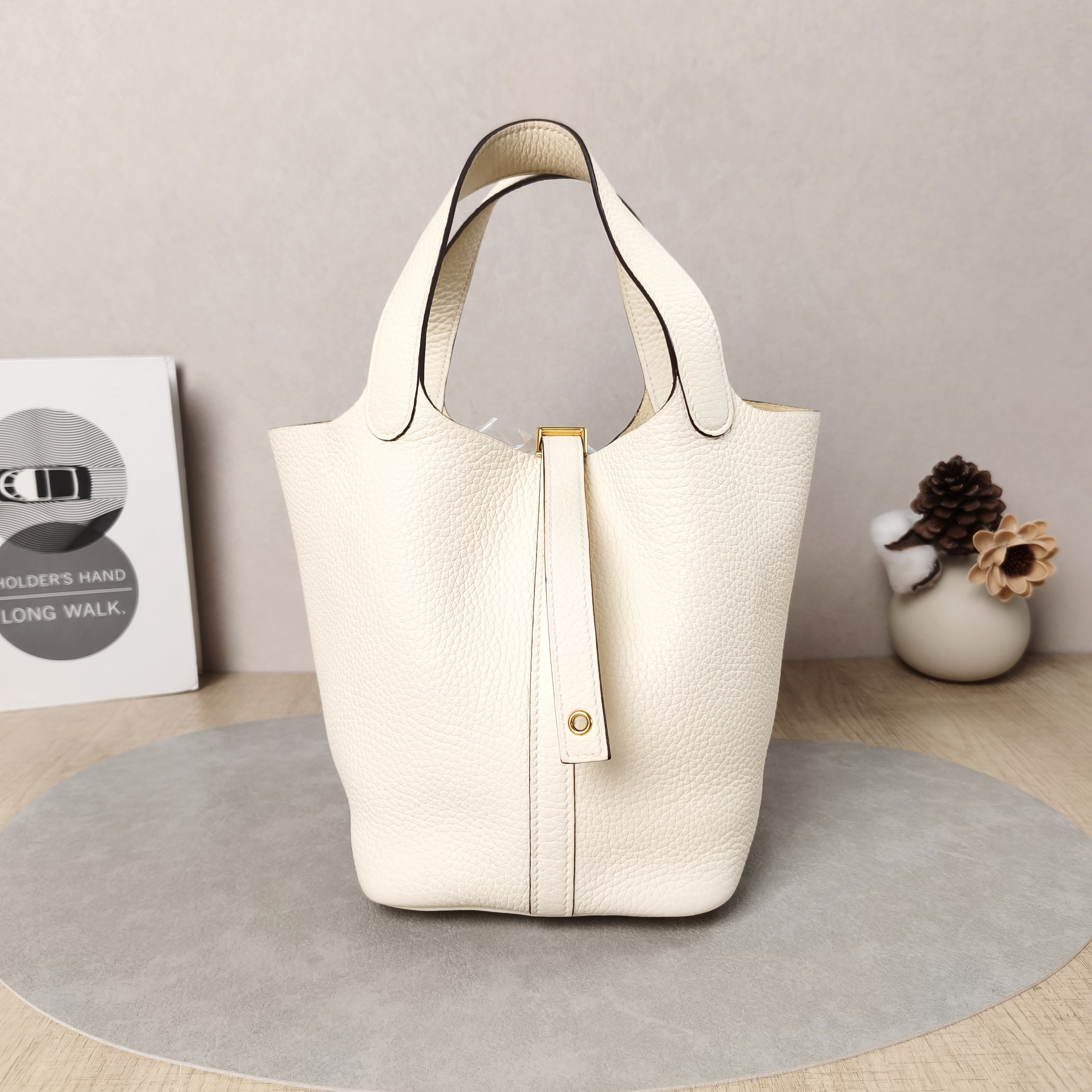 Hermès Top Handle Bag Picotin Lock 18 18 TC Calfskin Small18 × 13 × 18 cm