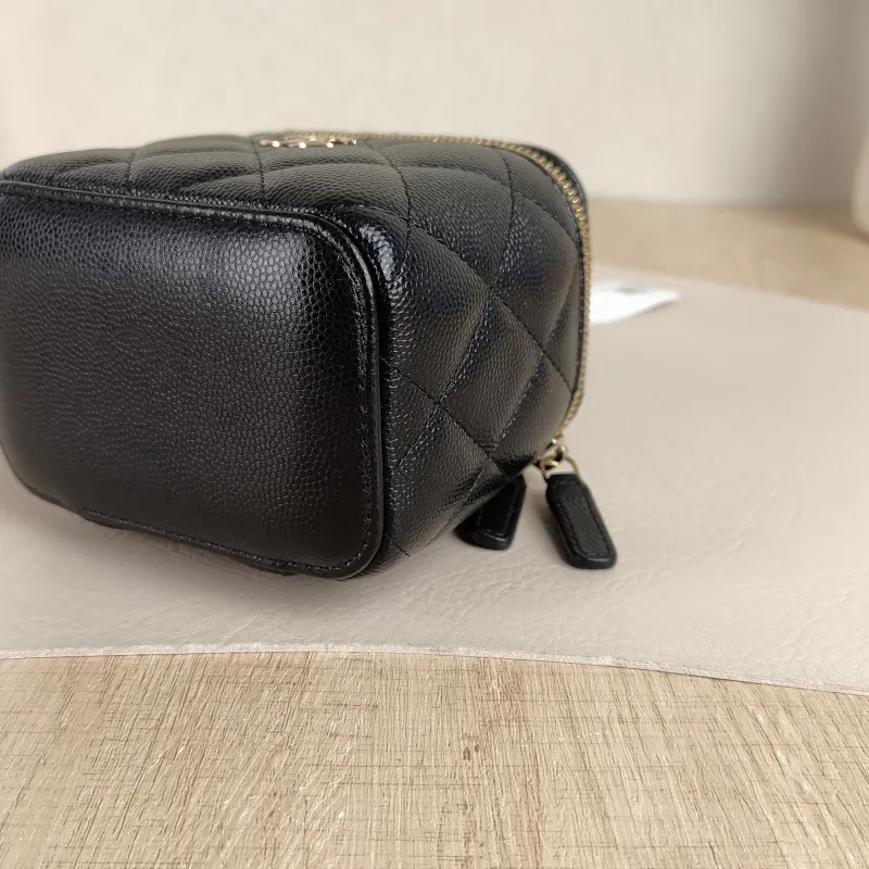 Chanel Top Handle Bag Edition Pearl Black Calfskin Mini 10 × 7 × 9 cm 31 — detail view 10 of 11