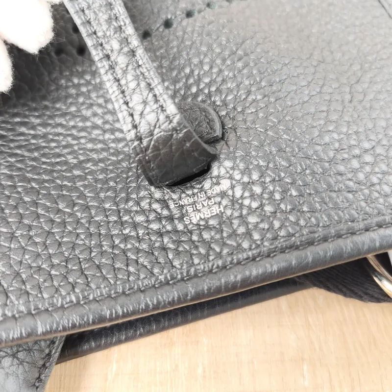 Hermès Crossbody Bag Evelyne Mini 16 Mini 16 Black TC Calfskin Mini 17 × 5.5 × 18 cm U — detail view 8 of 12