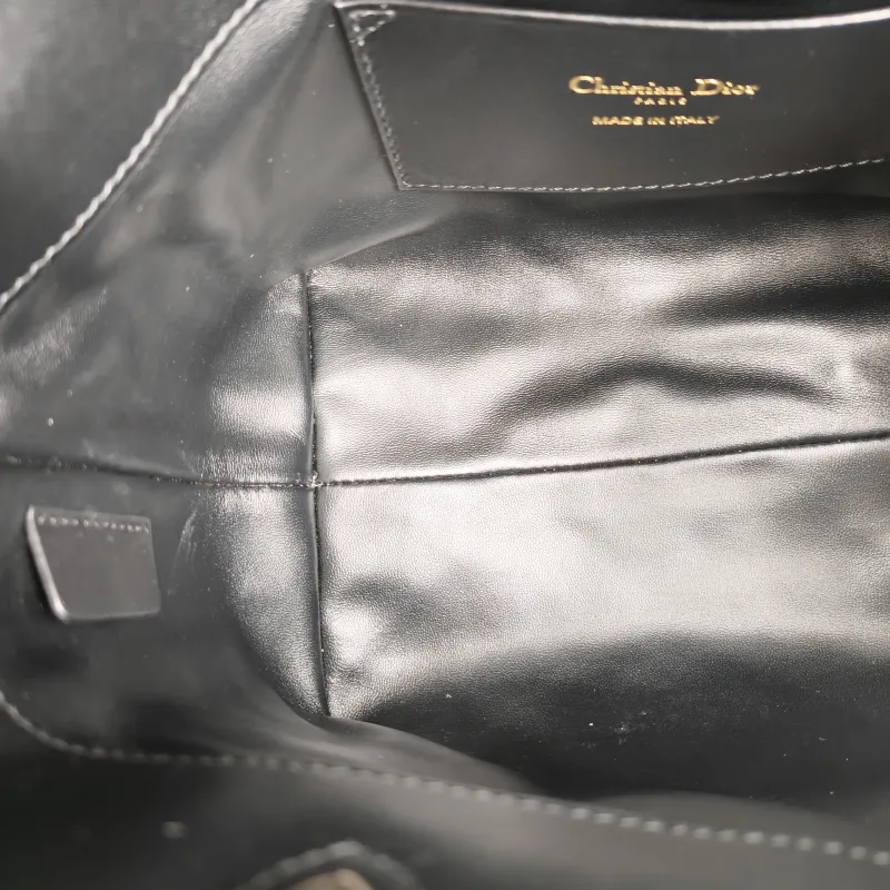 DIOR Shoulder Bag TOUJOURS Edition Black Calfskin Small 18.5 × 12 × 18.5 cm — detail view 1 of 10