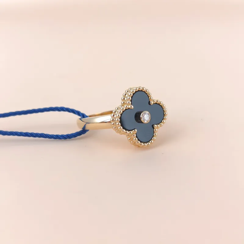 Van Cleef & Arpels Ring Alhambra Alhambra Collection Ring 18KY ellow Gold Vintage Small55 — cover view 4 of 9