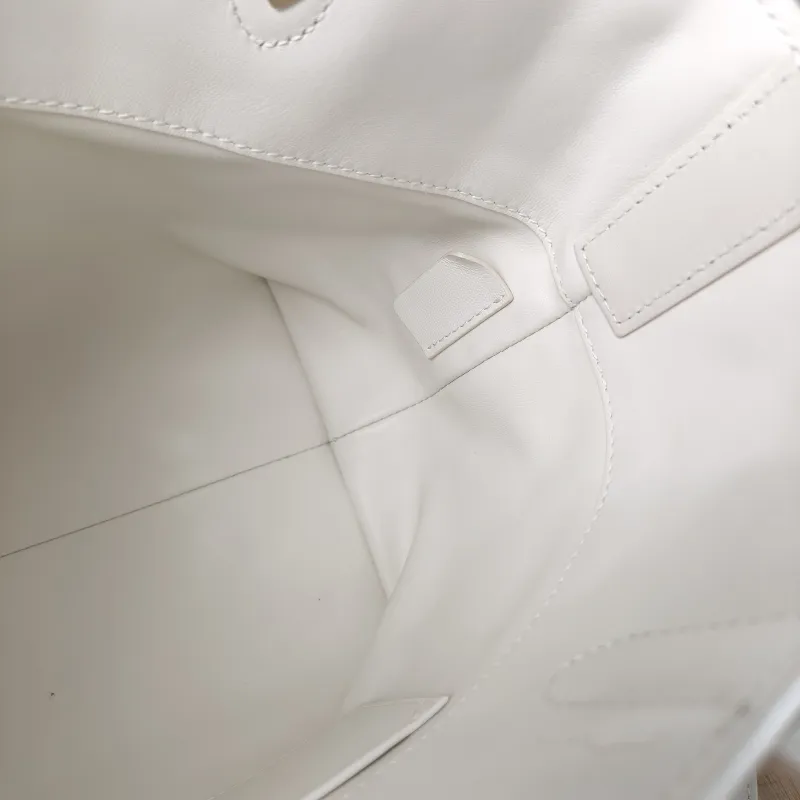 DIOR Top Handle Bag TOUJOURS Edition White Calfskin Small 18.5 × 12 × 18.5 cm — detail view 3 of 14