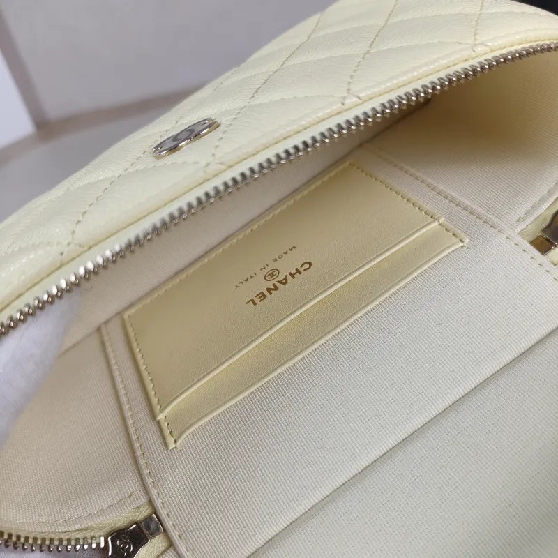 Chanel Crossbody Bag lp Box Bag Top Handle Crossbody Bag Yellow Grained Calfskin 19.5 × 5 × 12 cm — detail view 6 of 13