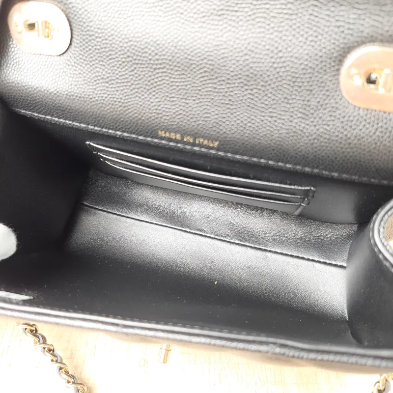 Chanel Crossbody Bag Edition mini Black Grained Calfskin mini 20 × 8 × 12.5 cm — detail view 10 of 15
