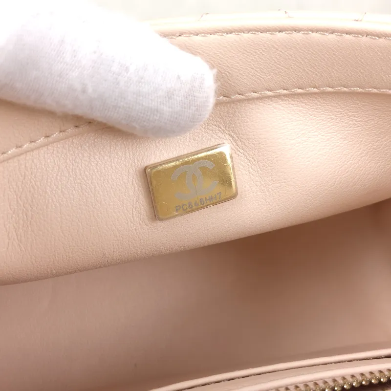 Chanel Crossbody Bag Pink Lambskinmini17 × 8 × 13.5 cm — detail view 14 of 14