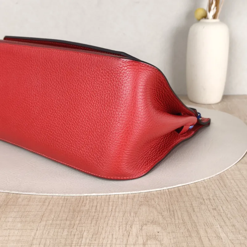 Hermès Crossbody Bag Jypsiere 28S5 Taurillon Clemence TC Calfskin Small28 × 12.5 × 23.5 cm — detail view 11 of 13