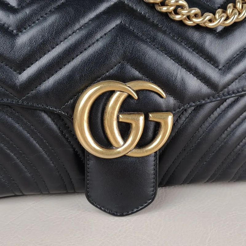 GUCCI Crossbody Bag GG Marmont Medium Marmont 26 Black CC alfskin Medium 26 × 7 × 15 cm — detail view 5 of 13