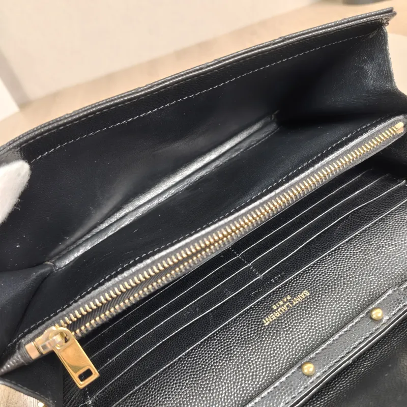 SAINT LAURENT Crossbody Bag ENVELOPE Black Grained Calfskin Small21 × 6 × 13 cm — detail view 12 of 15