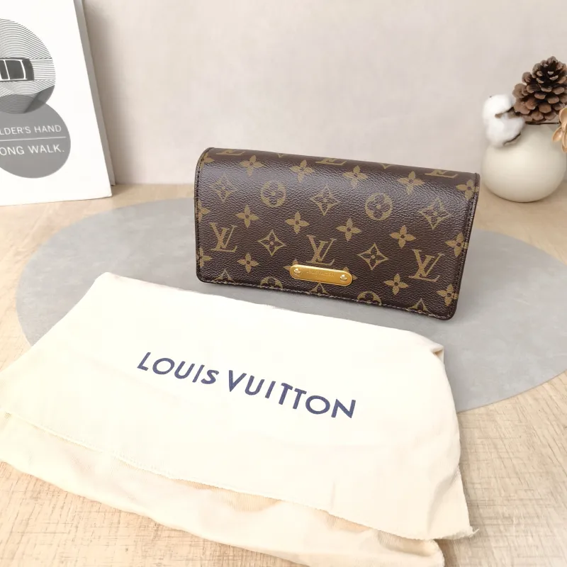 Louis Vuitton Crossbody Bag LILY Chain Bagwoc Monogram PVC One Size21 × 3.5 × 10.5 cm — cover view 5 of 6