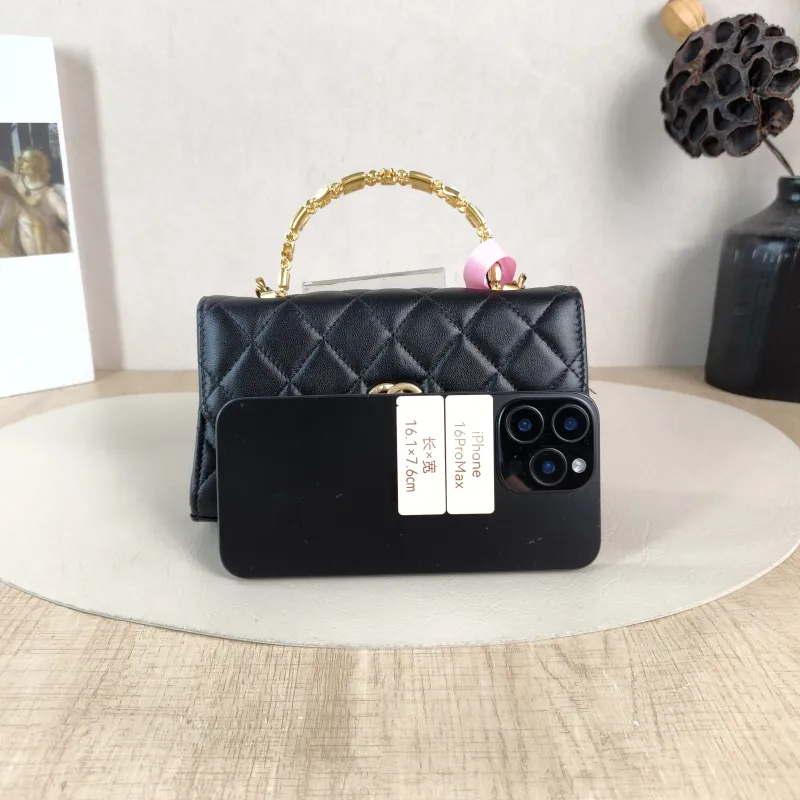 Chanel Crossbody Bag kelly Black Lambskin One Size 18.5 × 4.5 × 10 cm — cover view 6 of 6