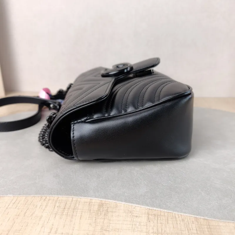 GUCCI Crossbody Bag GG Marmont Medium Marmont 26 So black Black Calfskin Medium 26 × 7 × 15 cm — detail view 12 of 14