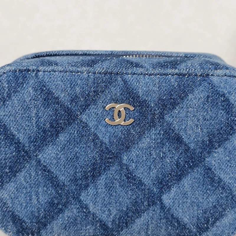 Chanel Crossbody Bag22b Box Bag Camera Bag Blue One Size14 × 7 × 10 cm — detail view 12 of 13