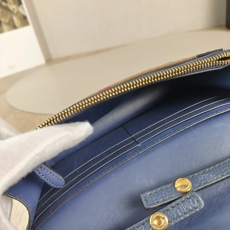 BURBERRY Crossbody Bag Crossbody Bag Colorblock Canvas One Size19 × 4 × 13 cm — detail view 3 of 12
