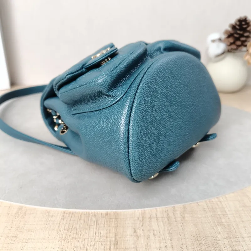 Chanel Backpack Duma Green Grained Calfskin Small16.5 × 10 × 17.5 cm — detail view 1 of 14