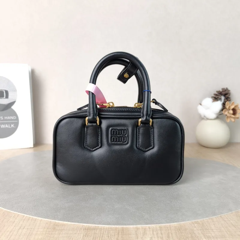 Miumiu Top Handle Bag Arcadie Collection Bowling Bag Black CC alfskinmini19 × 5 × 10 cm