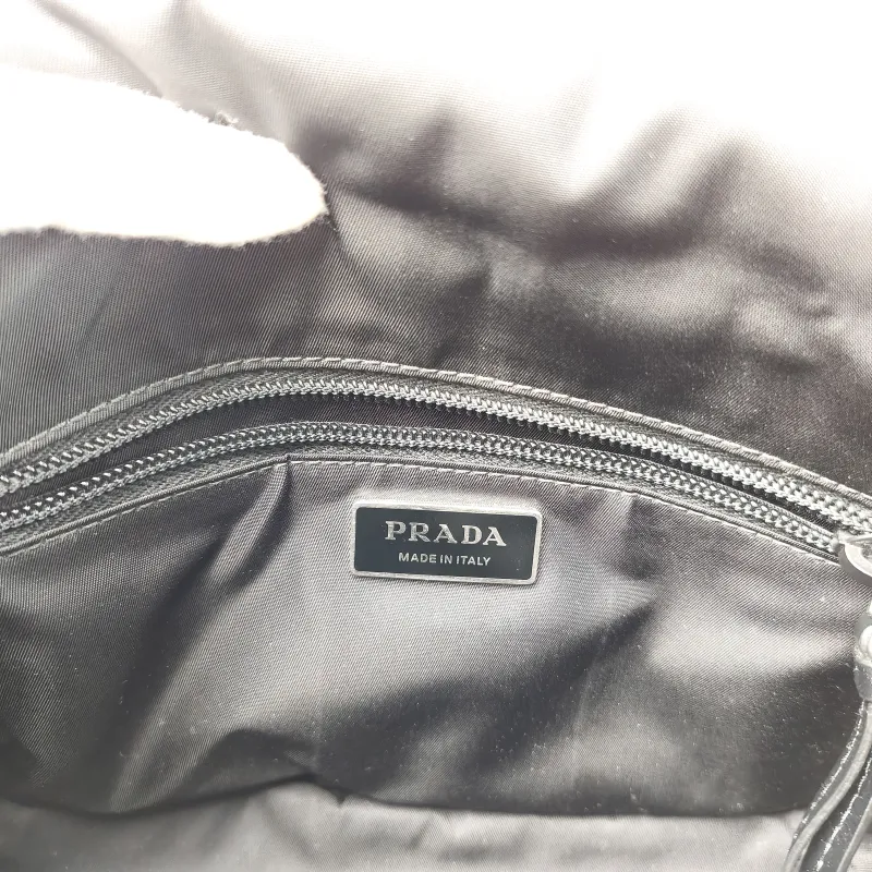 PRADA Crossbody Bag Messenger Bag Crossbody Bag Black Nylon One Size 23 × 8.5 × 17 cm — detail view 4 of 11