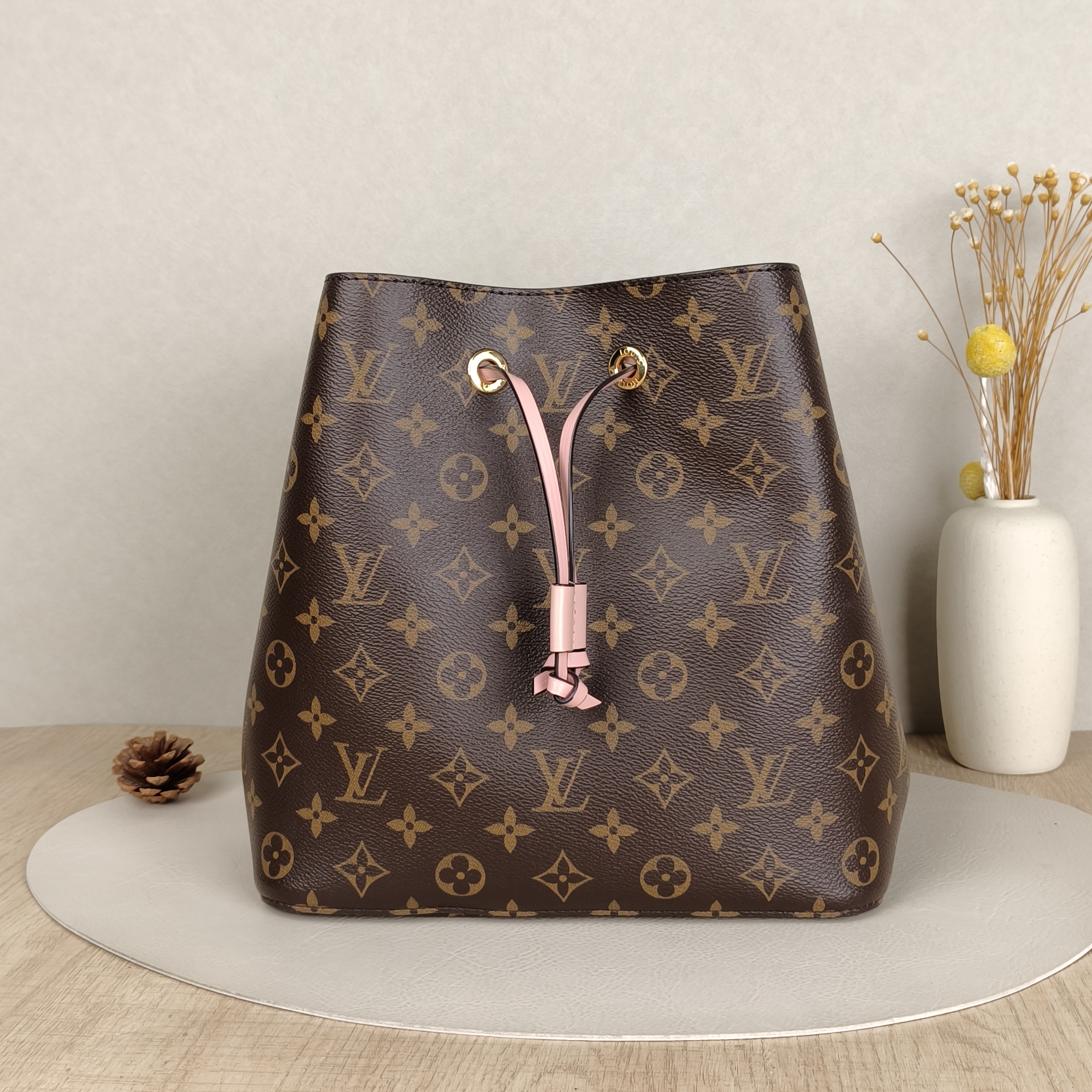 Louis Vuitton Shoulder Bag NÉONOÉ Bucket Bag PVC Medium26 × 17.5 × 26 cm