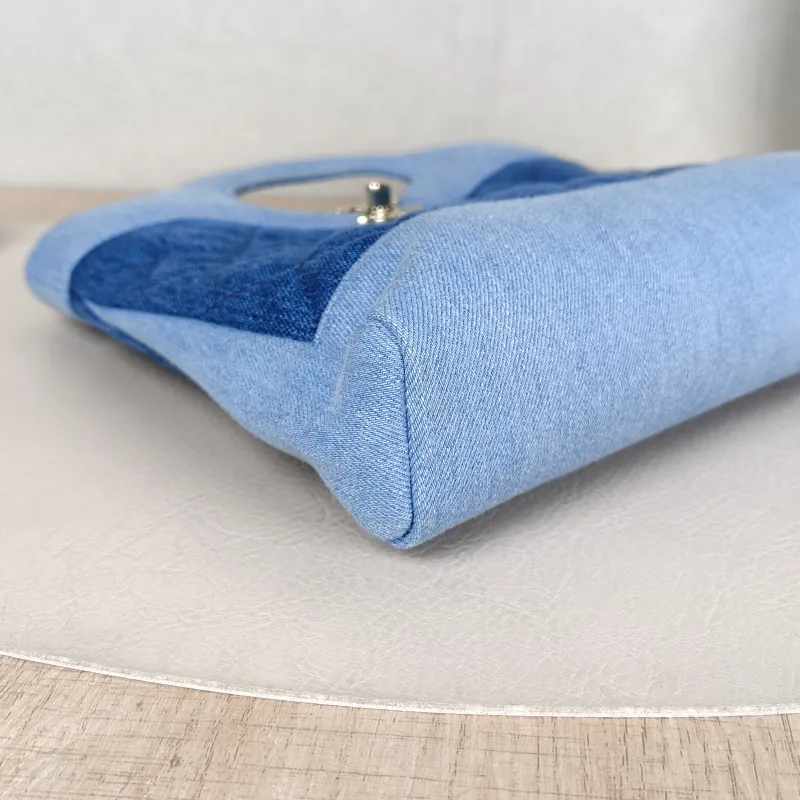 Chanel Crossbody Bag 31Bag Navy Blue Mini 23 × 5.5 × 22 cm — detail view 6 of 14