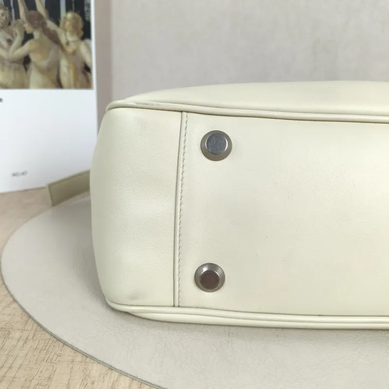 BALENCIAGA Shoulder Bagbel air White Calfskin One Size35 × 10 × 21 cm — detail view 4 of 12