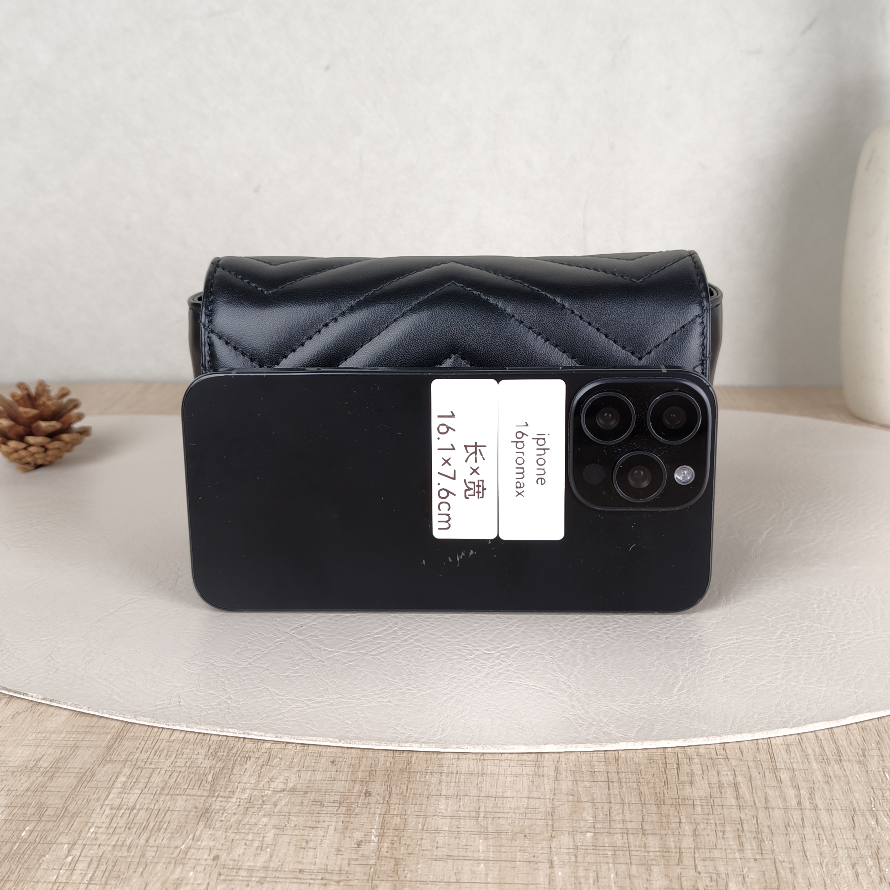 GUCCI Crossbody Bag GG Marmont Mini Marmont Mini Black Calfskinmini16.5 × 4.5 × 9.5 cm — cover view 2 of 5