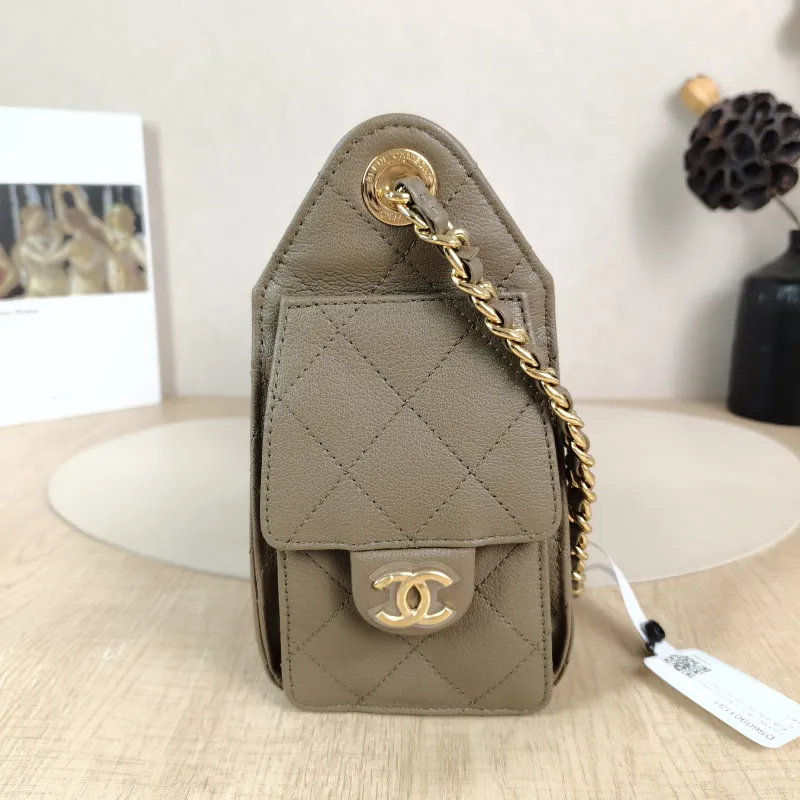 Chanel Crossbody Bag 25Bag Brown Calfskin Mini 22 × 12.5 × 20 cm — detail view 12 of 12