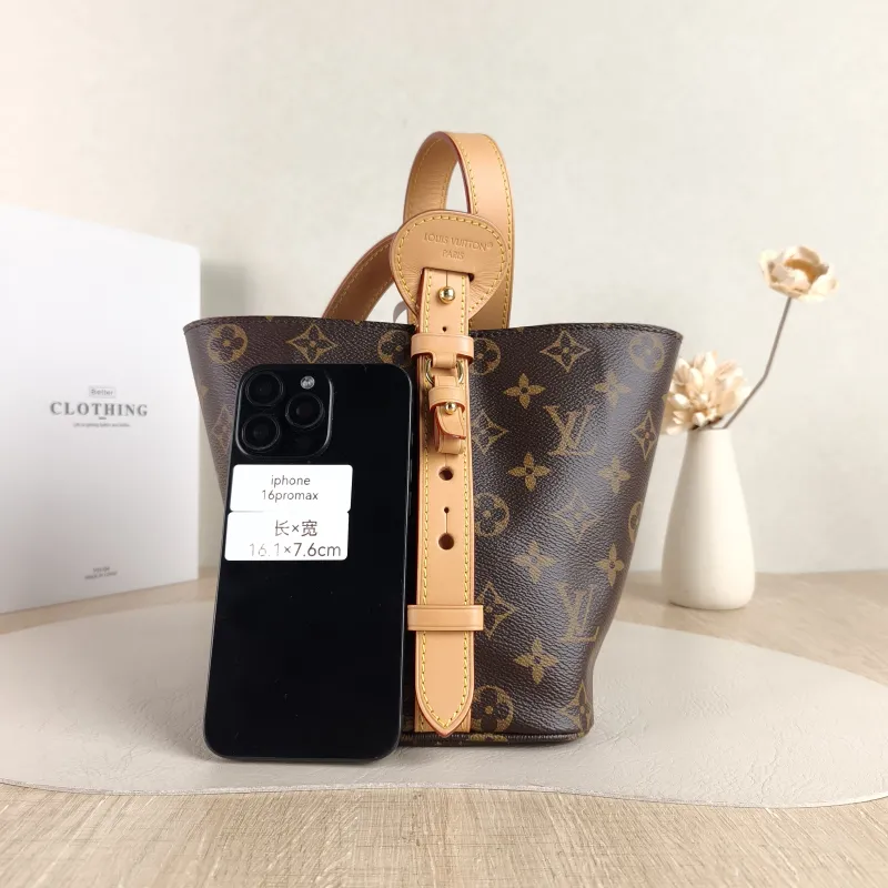 Louis Vuitton Top Handle Bag ALL IN BB Monogram PVC BB 16 × 12 × 18 cm Leather Tag， — cover view 5 of 5