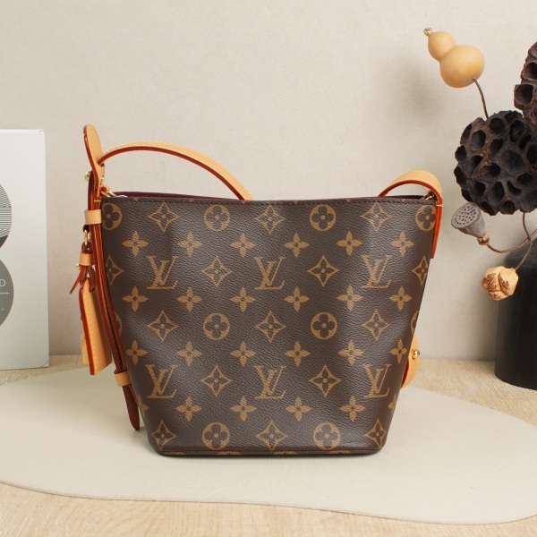 Louis Vuitton allinbb Monogram PVC Microchip Edition · Shoulder Strap Inner Pouch Leather Tag · 16 × 12 × 18 cm