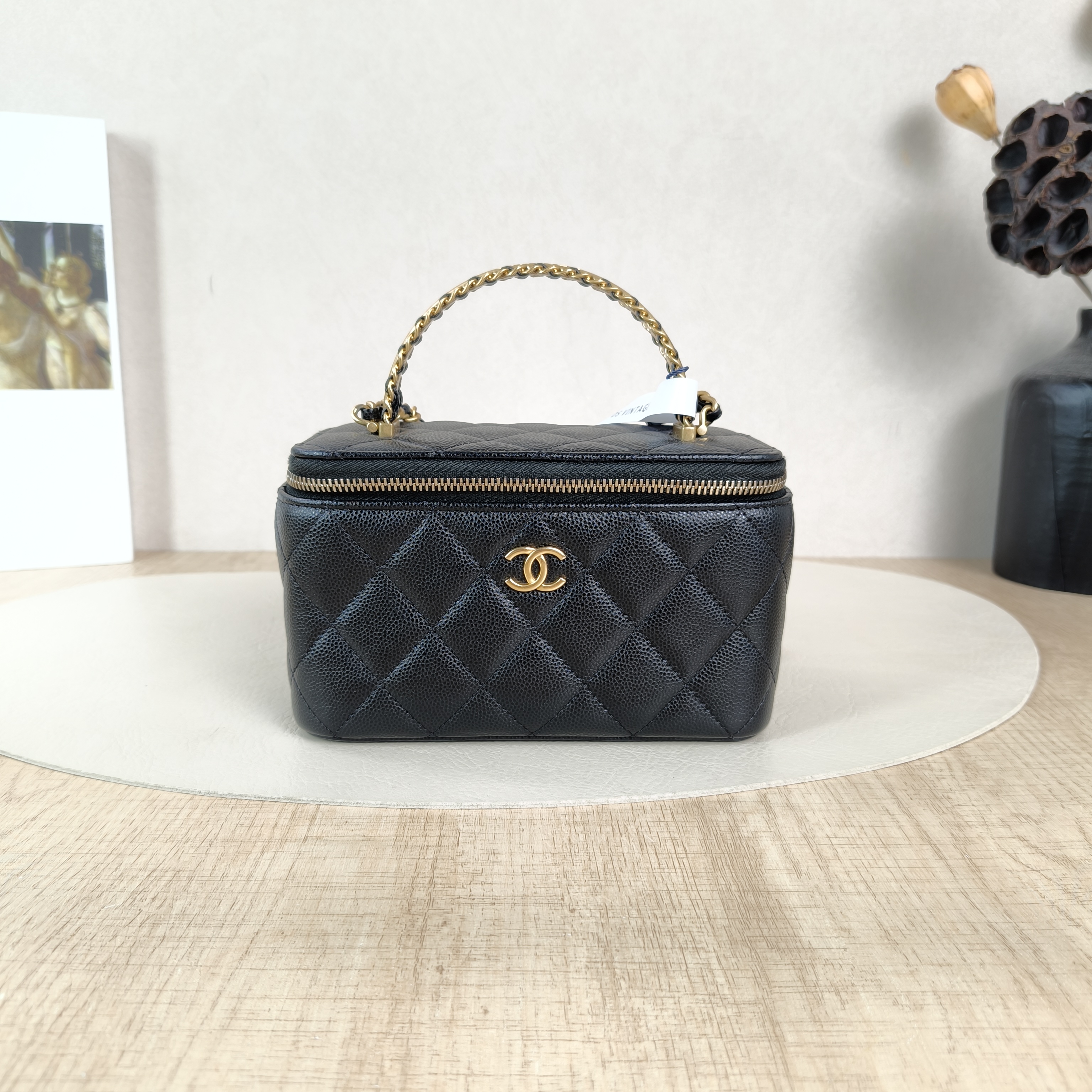 Chanel Crossbody Bag Edition Black Calfskin One Size16 × 8 × 9.5 cm