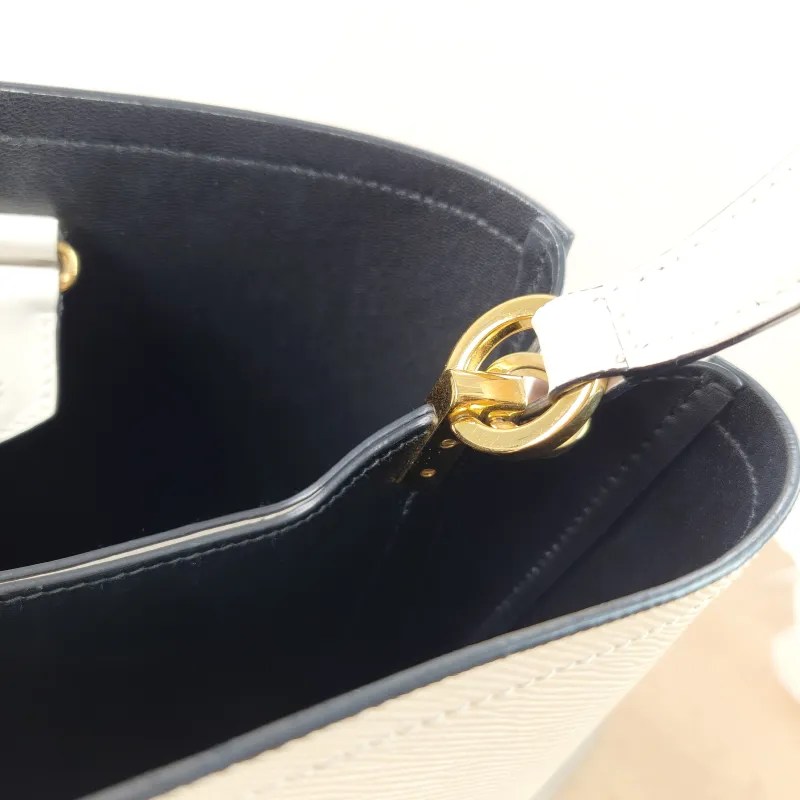 PRADA Shoulder Bag Panier White Calfskin One Size22 × 13 × 23 cm — detail view 3 of 13