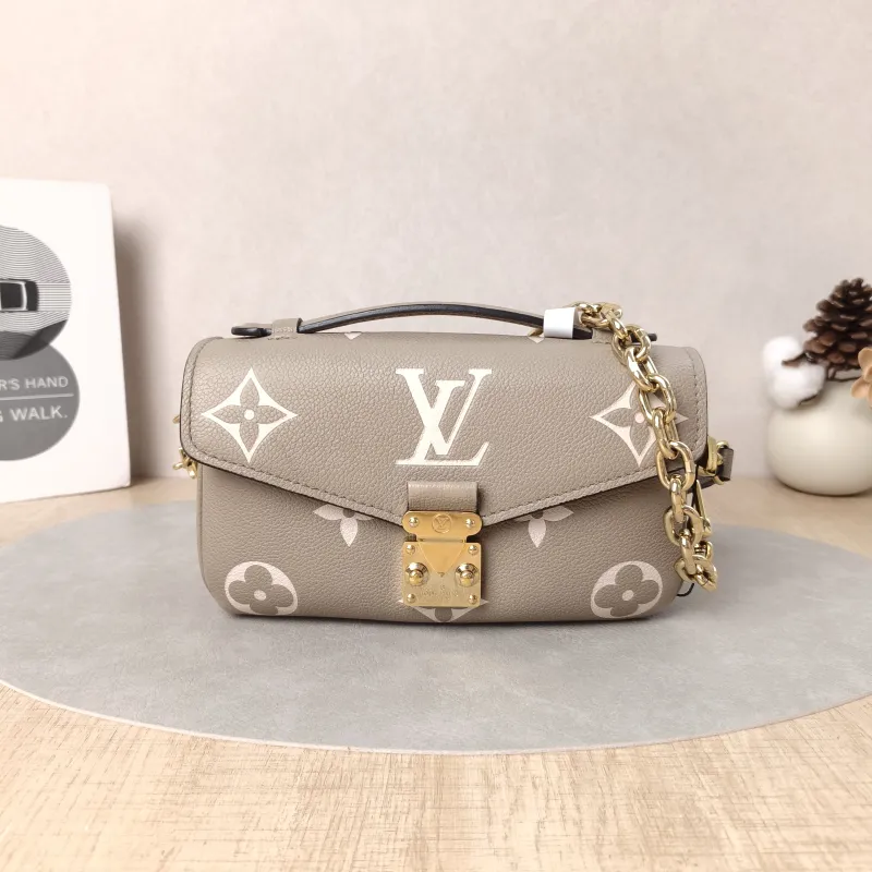 Louis Vuitton Crossbody Bag Pochette Métis East West Empreinte Embossed Calfskin Small21.5 × 6 × 13.5 cm