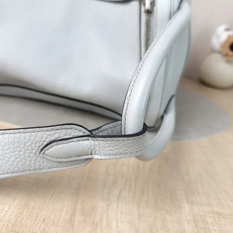 Hermès Crossbody Bag Lindy 30 Taurillon Clemence TC Calfskin One Size30 × 15 × 19 cm — detail view 6 of 14