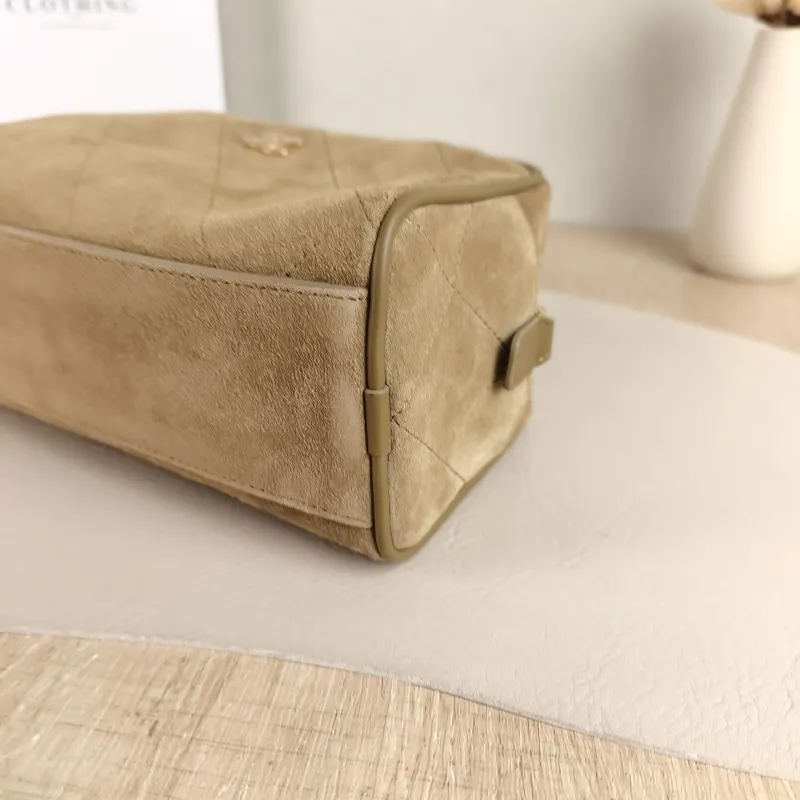Chanel Crossbody Bag Bowling Bag Taupe Suede One Size 20 × 9 × 12 cm — detail view 5 of 12