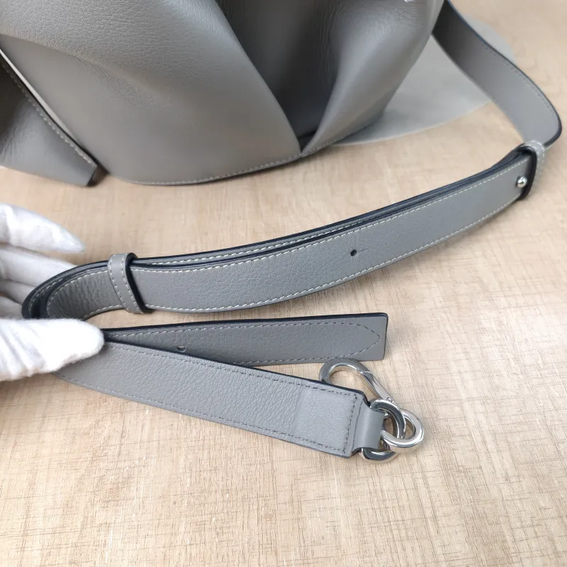 LOEWE Shoulder Bag Grey Calfskin Large 36 × 26.5 × 22 cm — detail view 4 of 10