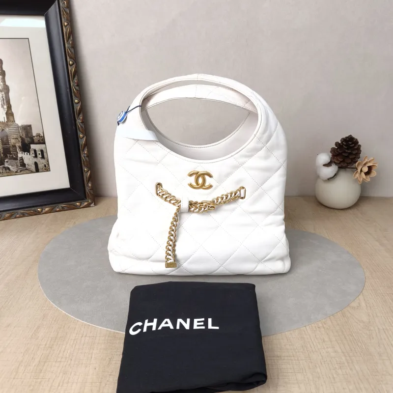 Chanel Top Handle Bag25p hobo White Calfskin24 × 10 × 14 cm — cover view 2 of 6