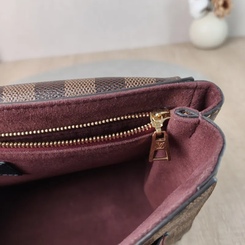 Louis Vuitton Shoulder Bag VAVIN Red · PVC Small 25 × 9.5 × 17 cm — detail view 10 of 13