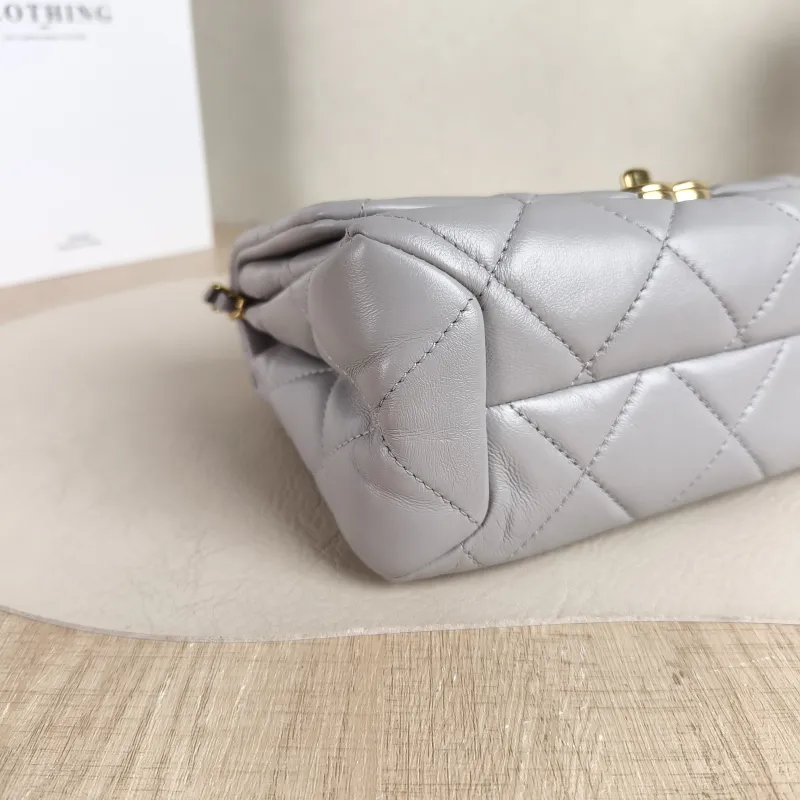 Chanel Crossbody Bag Grey Lambskin One Size 20 × 9 × 13.5 cm — detail view 5 of 10