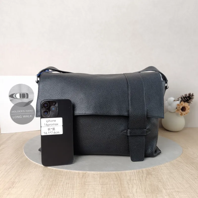 Hermès Shoulder Bag Alfred Messenger Bag Shoulder Bag Black TC Calfskin One Size 35 × 13 × 25 cm P — cover view 2 of 5