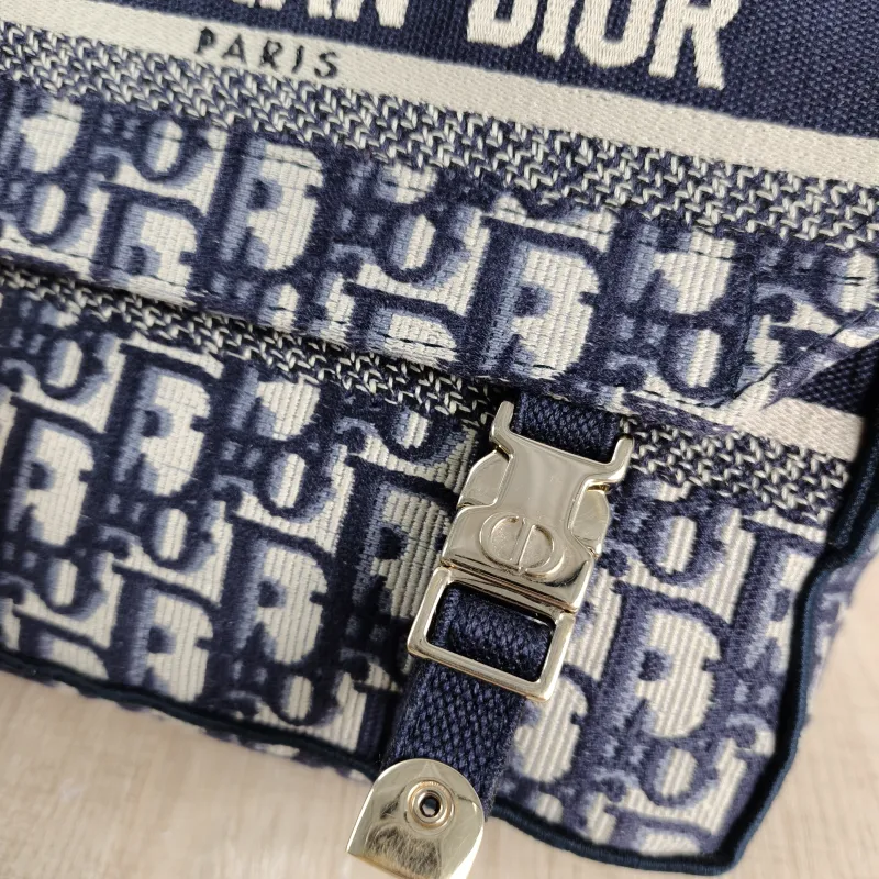DIOR Crossbody Bag camp Messenger Bag Blue Canvas Small 23 × 8 × 15 cm — detail view 4 of 11
