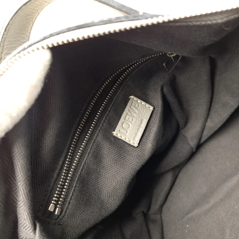 LOEWE Shoulder Bag Grey Calfskin Large 36 × 26.5 × 22 cm — detail view 8 of 10