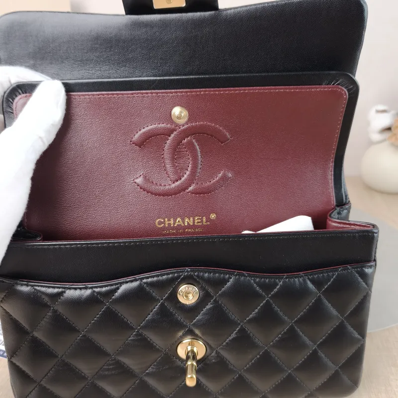 Chanel Crossbody Bag Classic Flap CF Black Lambskin Small 23 × 6 × 14.5 cm — detail view 12 of 12
