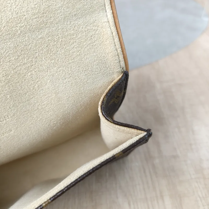 Louis Vuitton Shoulder Bag Shoulder Crossbody Bag Monogram PVC 16 × 4 × 10 cm — detail view 12 of 13