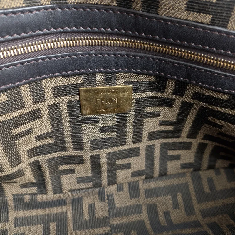 FENDI Crossbody Bag Baguette Baguette Bag Brown Canvas Medium 27 × 6 × 15 cm — detail view 9 of 11