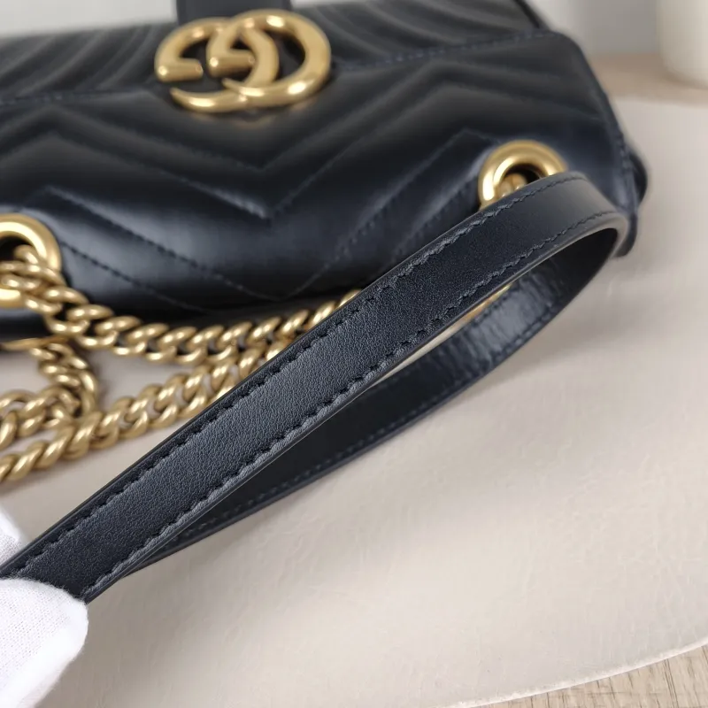GUCCI Crossbody Bag GG Marmont Small Marmont 22 Black CC alfskin Small 22 × 6 × 13 cm — detail view 11 of 13